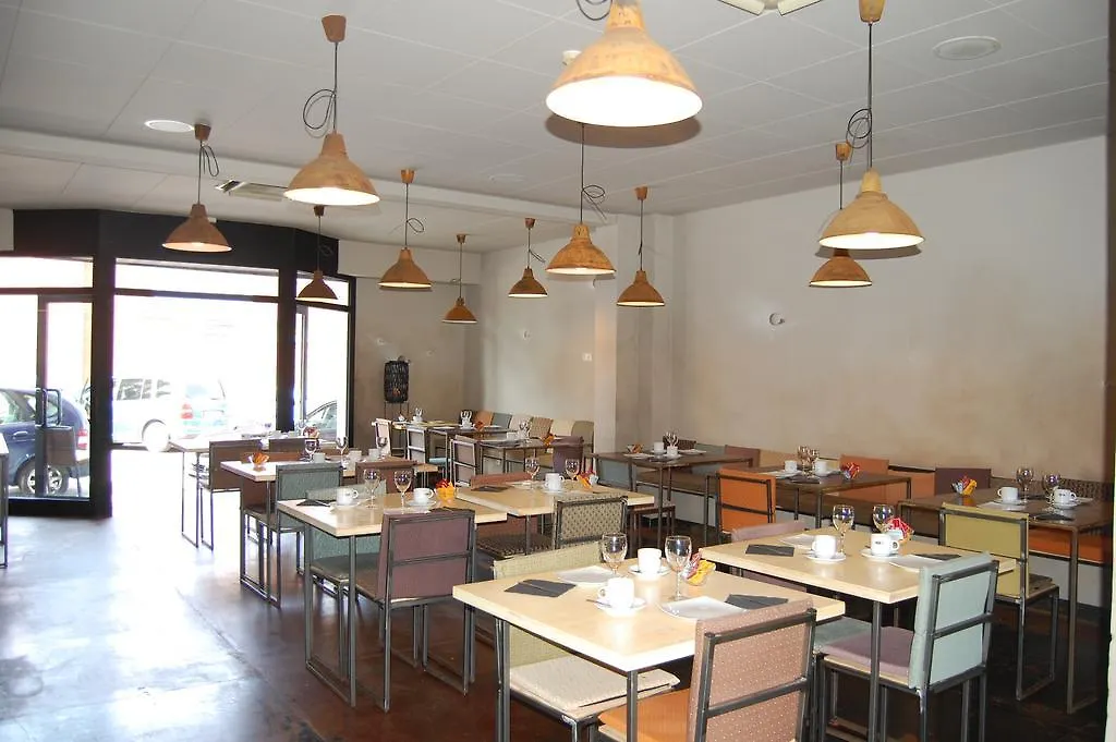 Hotel Montmar Roses 3*,  Spain